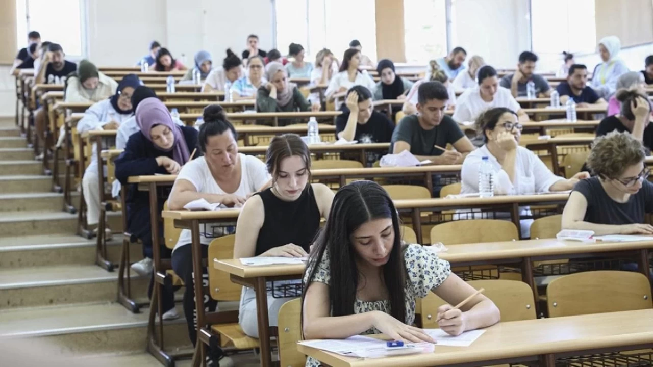 Kamu Personel Seçme Sınavı (KPSS) lisans sonuçları en sonunda duyuruldu!