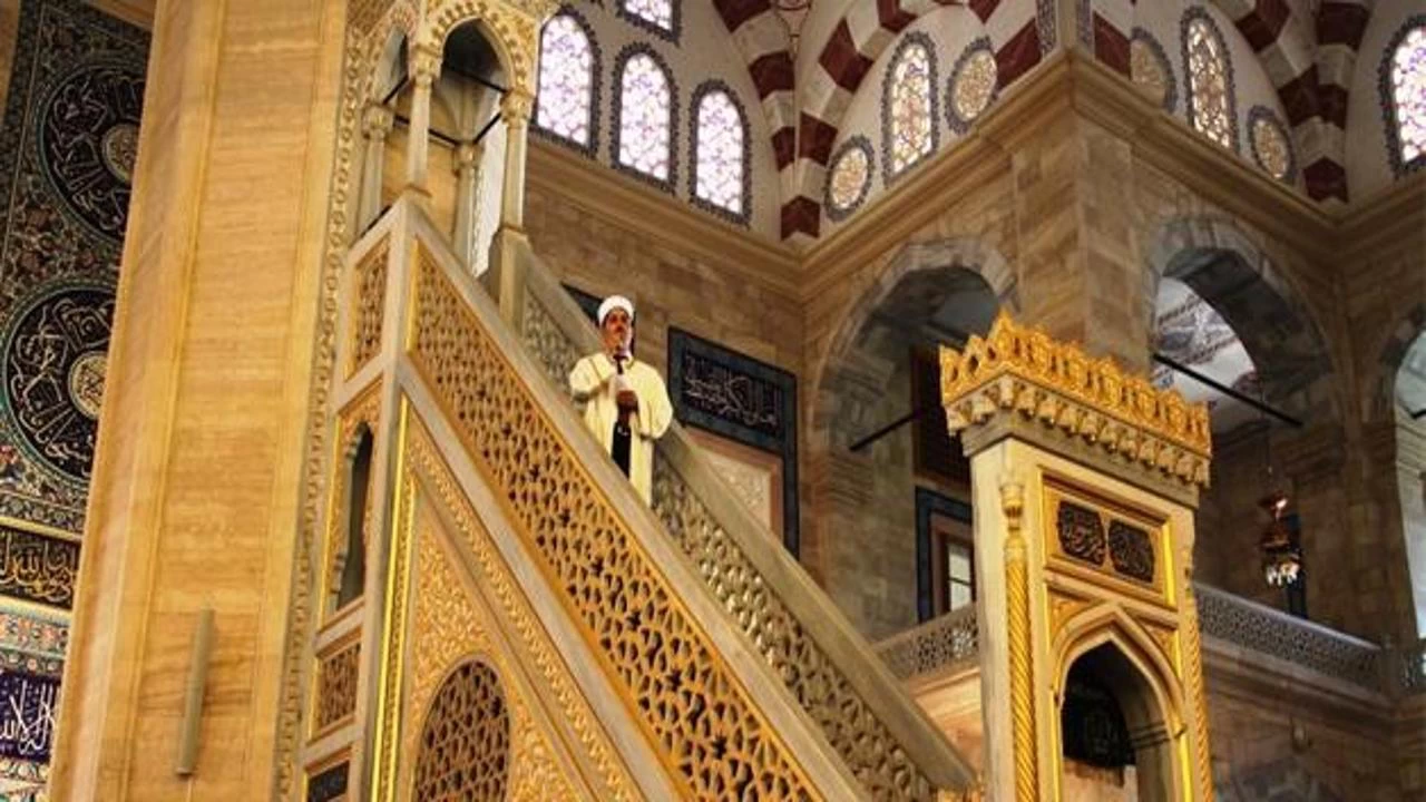 Diyanet, Bu Yılki Hutbesinde Atatürk’ü Unuttu